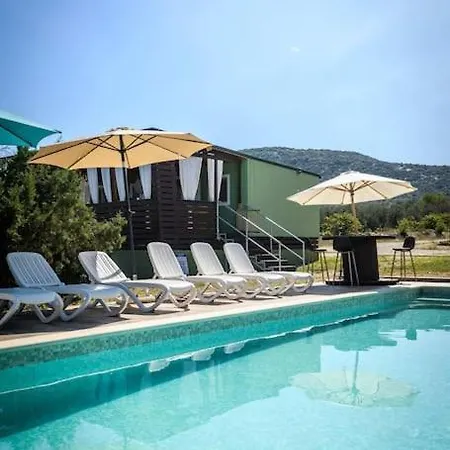 Cozy And Chic Little House With Pool Ivinj - 5 * 迪斯诺