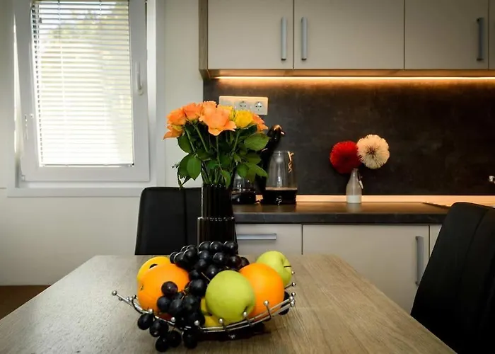 Cozy And Chic Little House With Pool Ivinj - 5 * Tisno