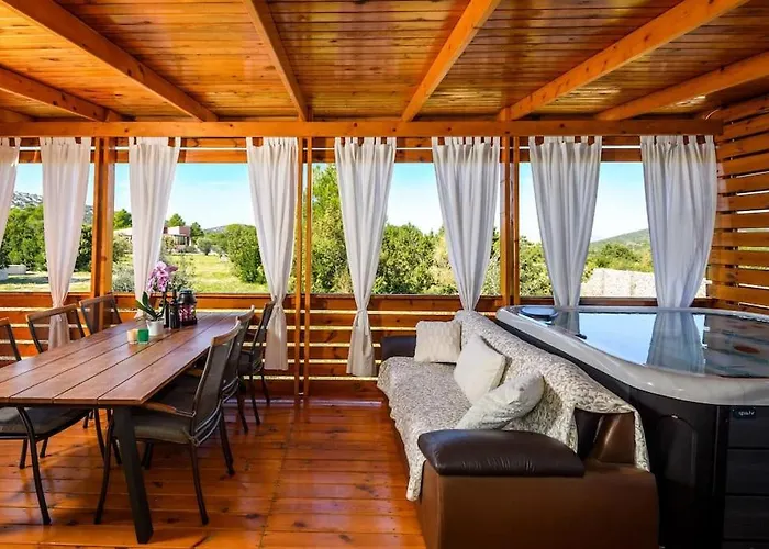 Holiday home Cozy And Chic Little House With Pool Ivinj - 5