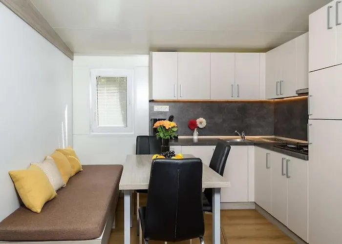 Holiday home Cozy And Chic Little House With Pool Ivinj - 5