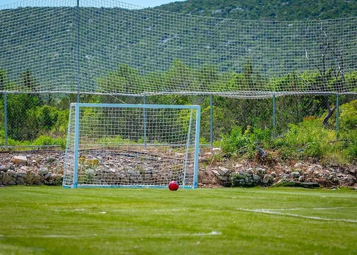 Cozy And Chic Little House With Pool Ivinj - 5 Holiday home Tisno